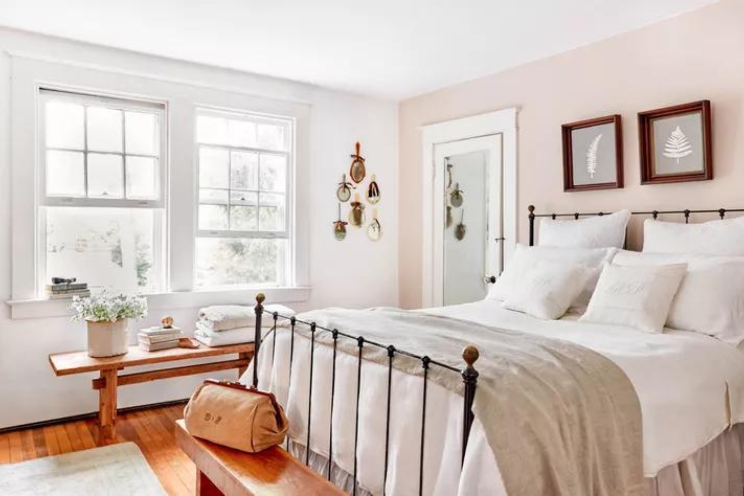 7 Tips for Decorating Your First Home on a Budget – Viotto& Co.Wholesale