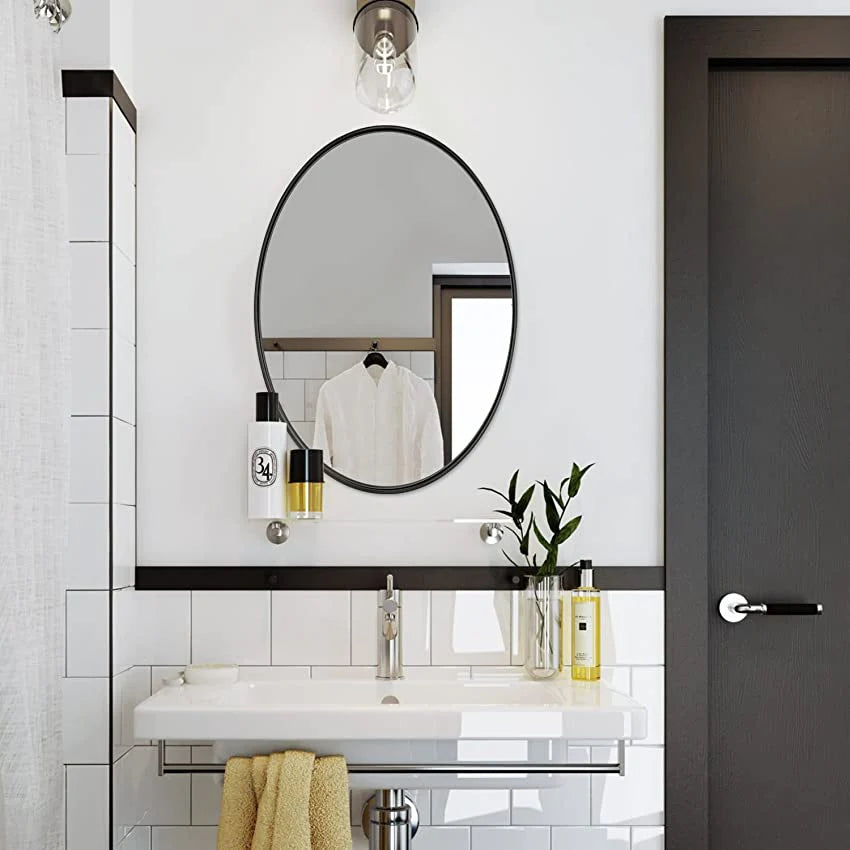 Light above round mirror best sale